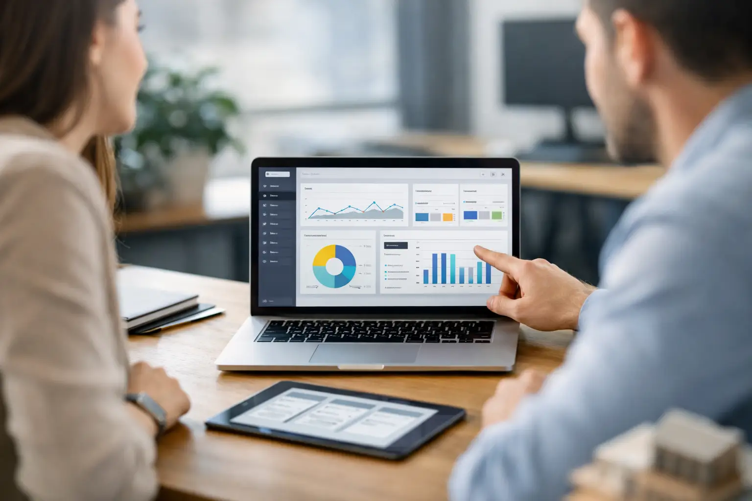 Maatwerk webapp laten bouwen: wanneer loont het?